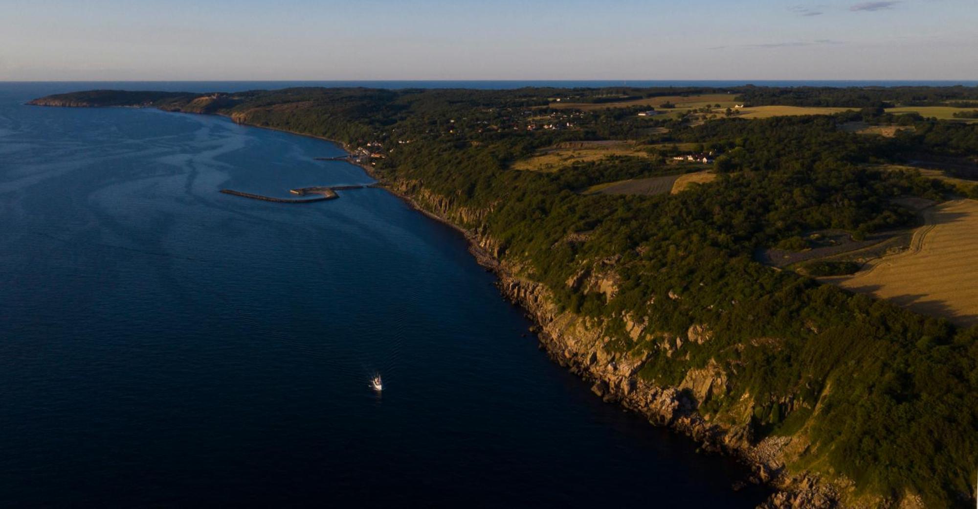 Varra Water - Unique Boat Accomodation - Bornholm - Fjaelstavn Nexo Luaran gambar