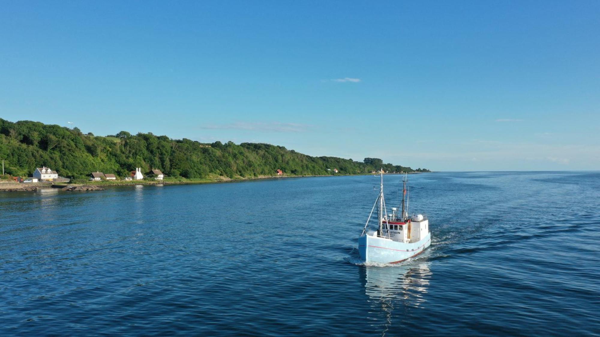 Varra Water - Unique Boat Accomodation - Bornholm - Fjaelstavn Nexo Luaran gambar